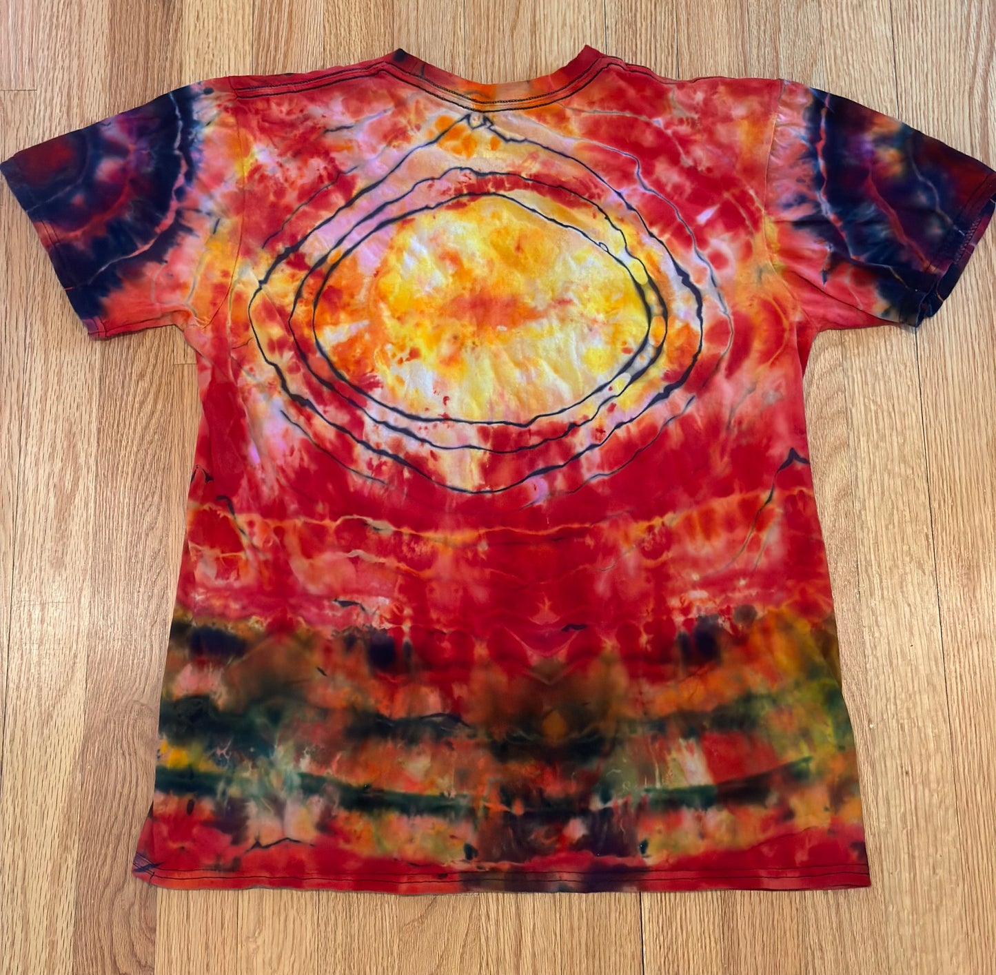 ::MEDIUM:: King Gizzard Nonagon Infinity Ice Tie Dye Shirt