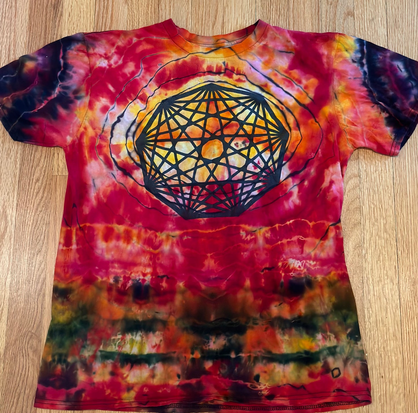 ::MEDIUM:: King Gizzard Nonagon Infinity Ice Tie Dye Shirt