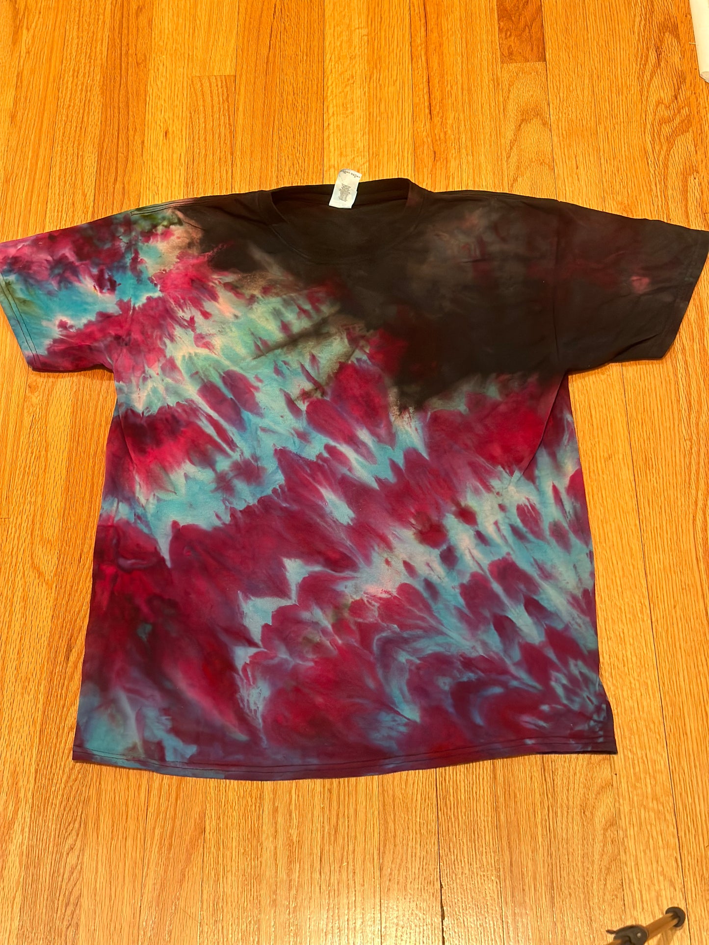 Geode Ice Tie Dye ::LARGE::