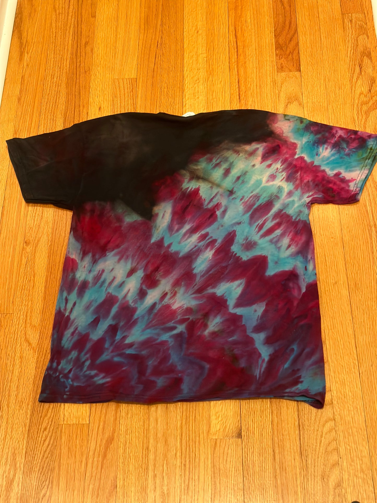 Geode Ice Tie Dye ::LARGE::