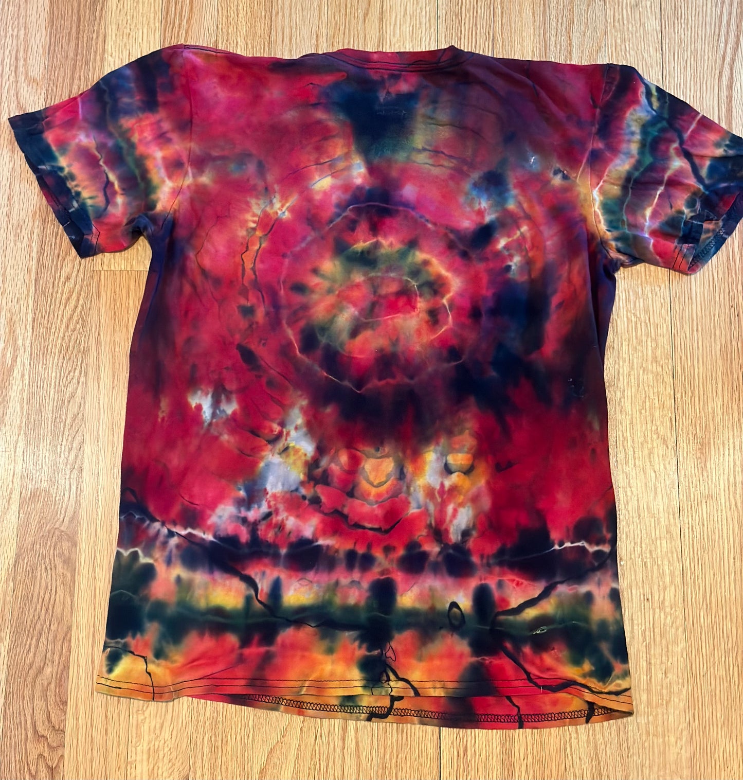 ::MEDIUM:: King Gizzard Nonagon Infinity Ice Tie Dye Shirt